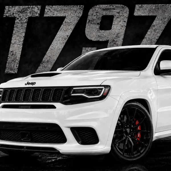 DT797 Trackhawk white